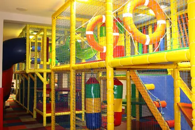 Brykolandia i Szkoła Językowa Perfekt